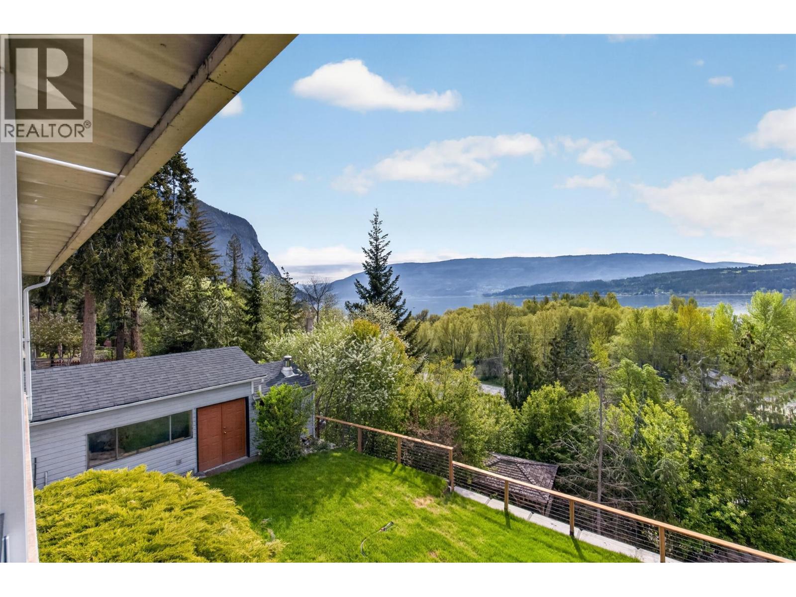 3714 Bastionview Road - 71