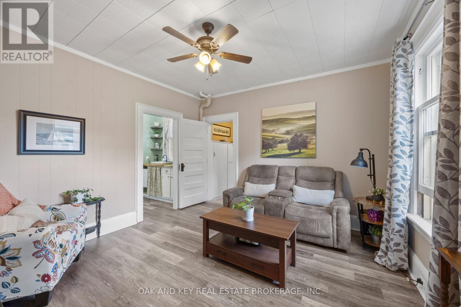 183 SHACKLETON STREET - 21