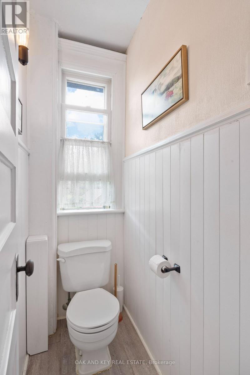 183 SHACKLETON STREET - 33