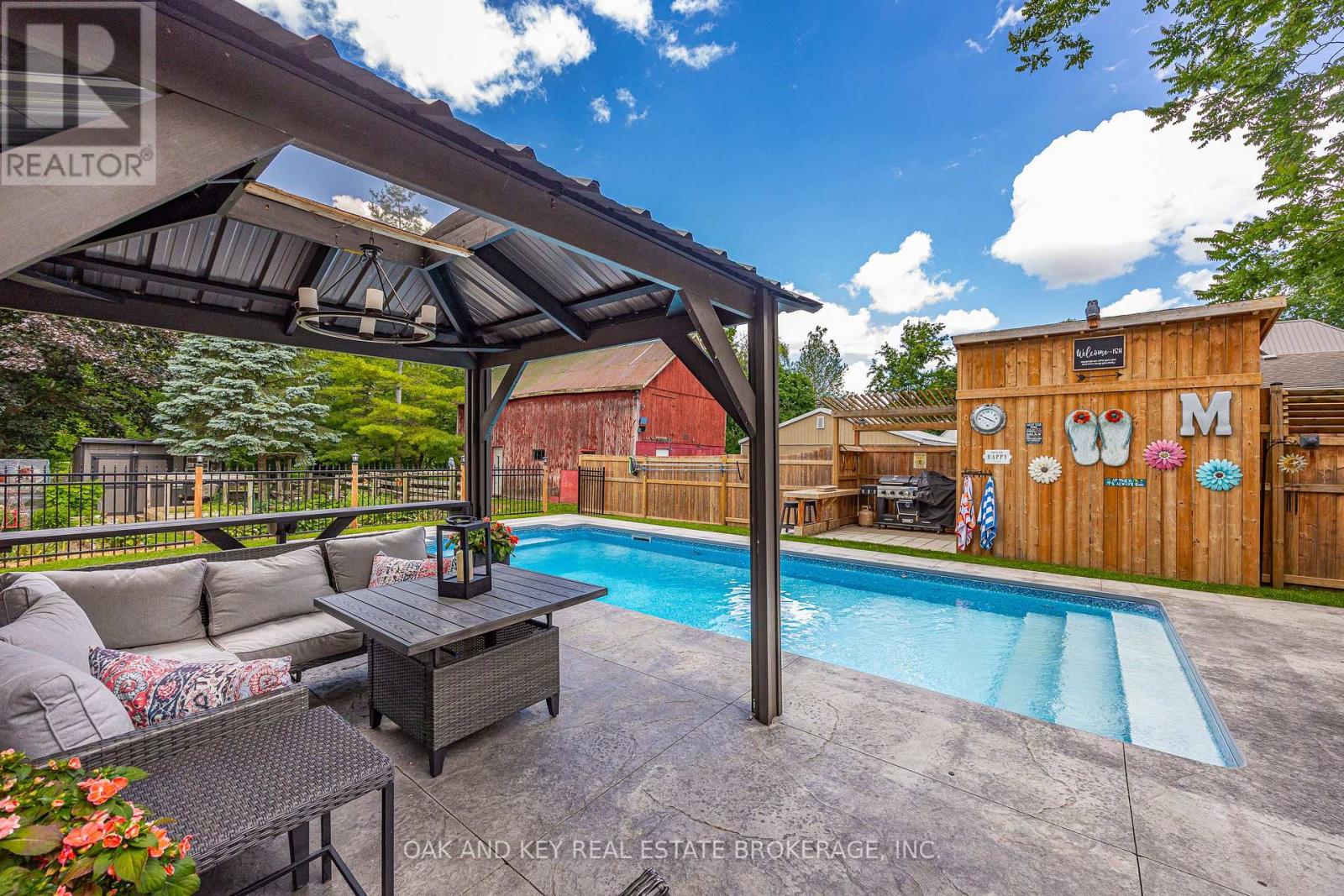 183 SHACKLETON STREET - 37
