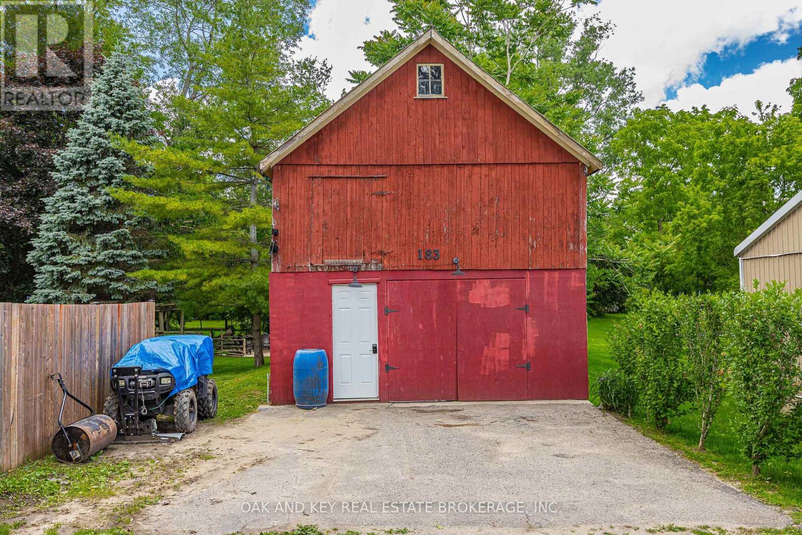 183 SHACKLETON STREET - 46
