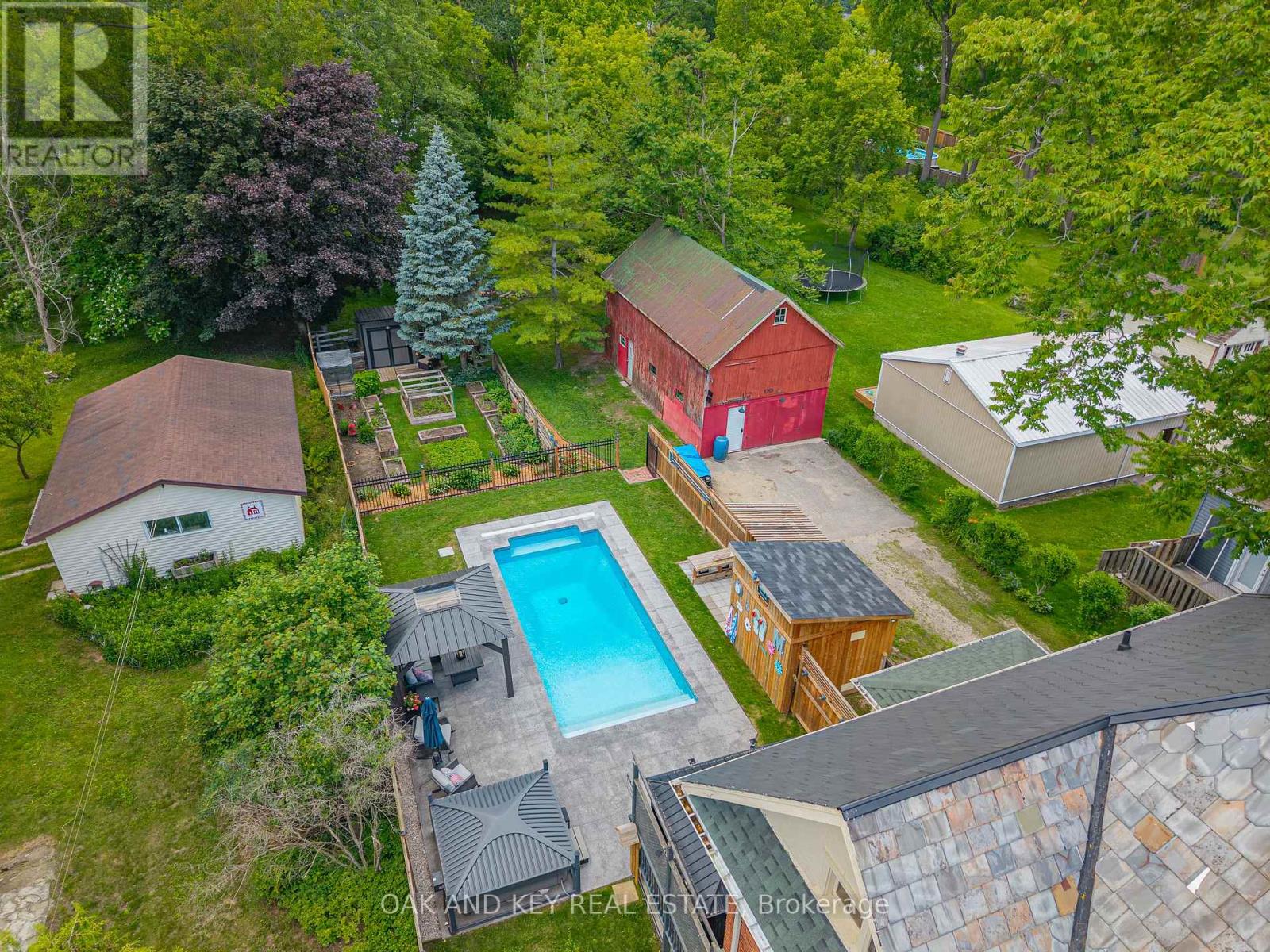 183 SHACKLETON STREET - 47