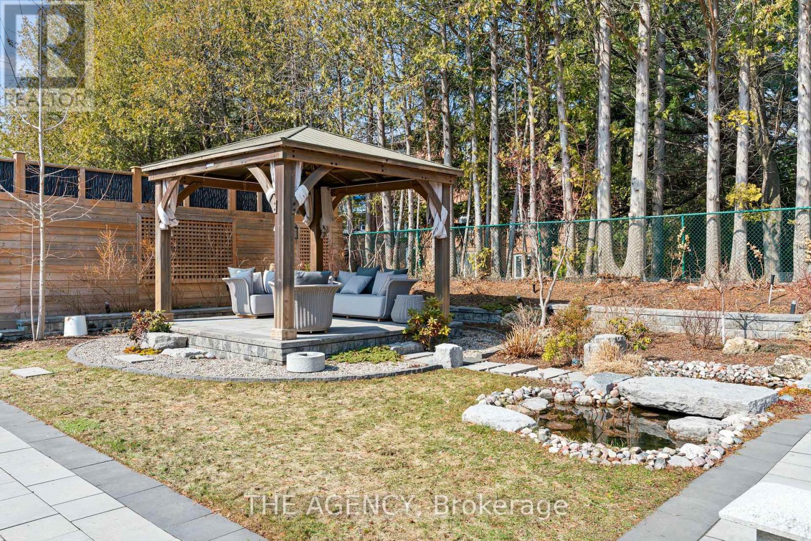 18 SUNCREST DRIVE - 36