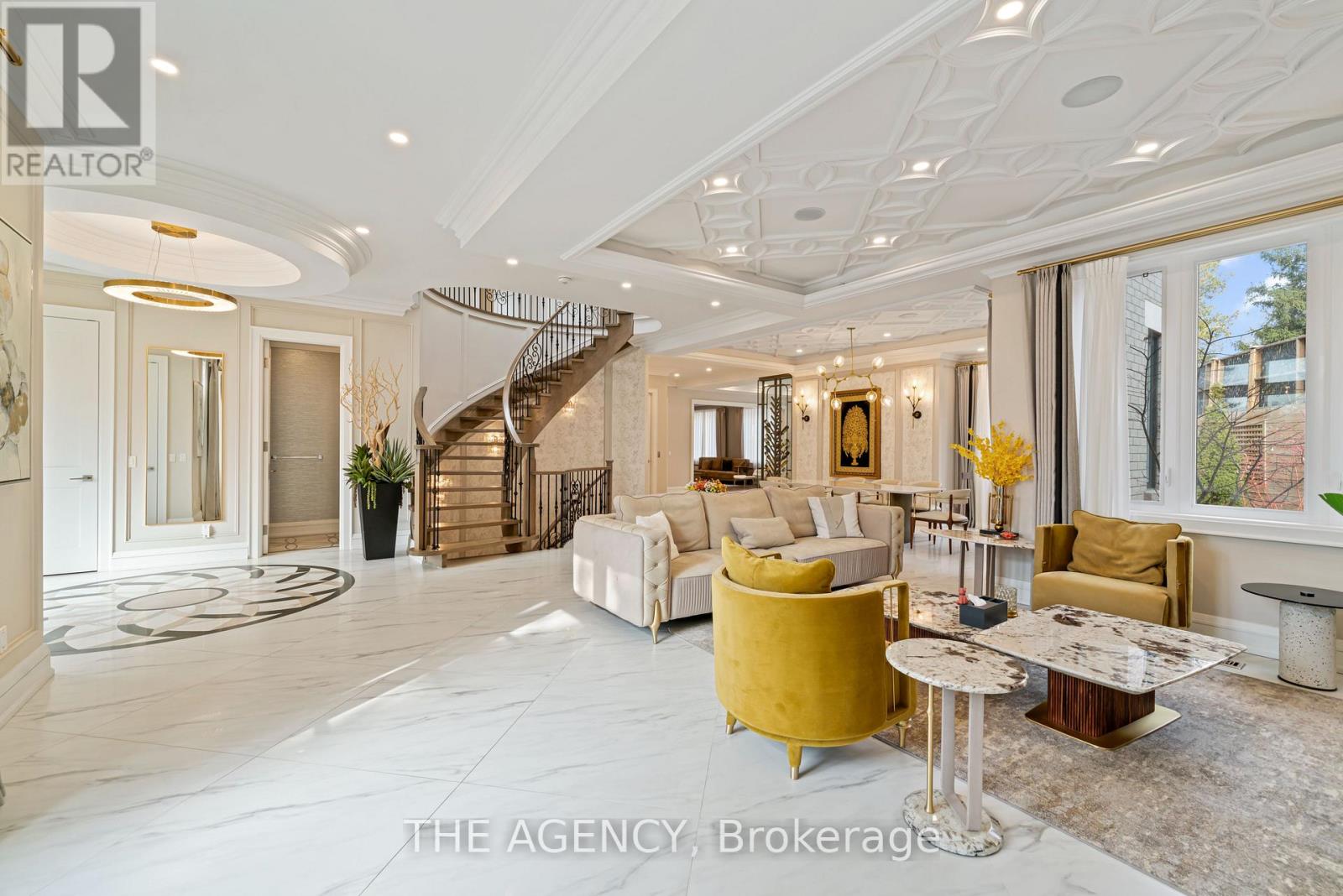 18 SUNCREST DRIVE - 7