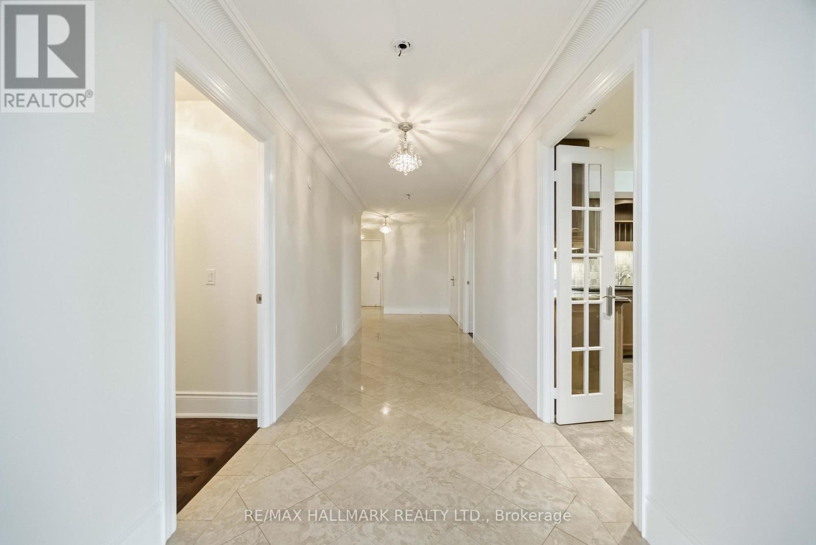 #1821 80 HARRISON GARDEN BOULEVARD - 17