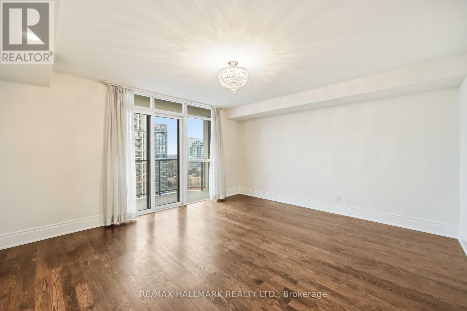 #1821 80 HARRISON GARDEN BOULEVARD - 22