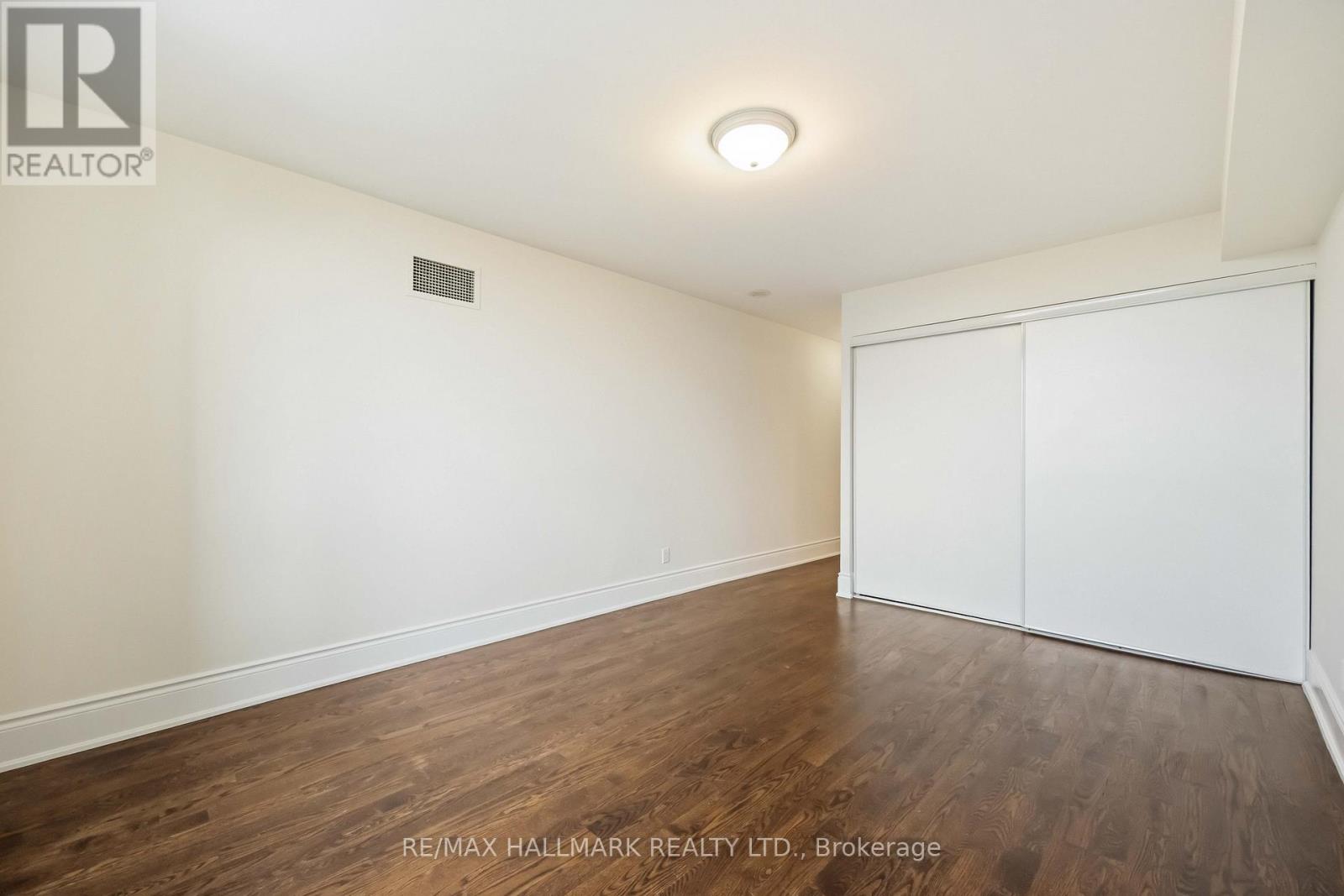 #1821 80 HARRISON GARDEN BOULEVARD - 27