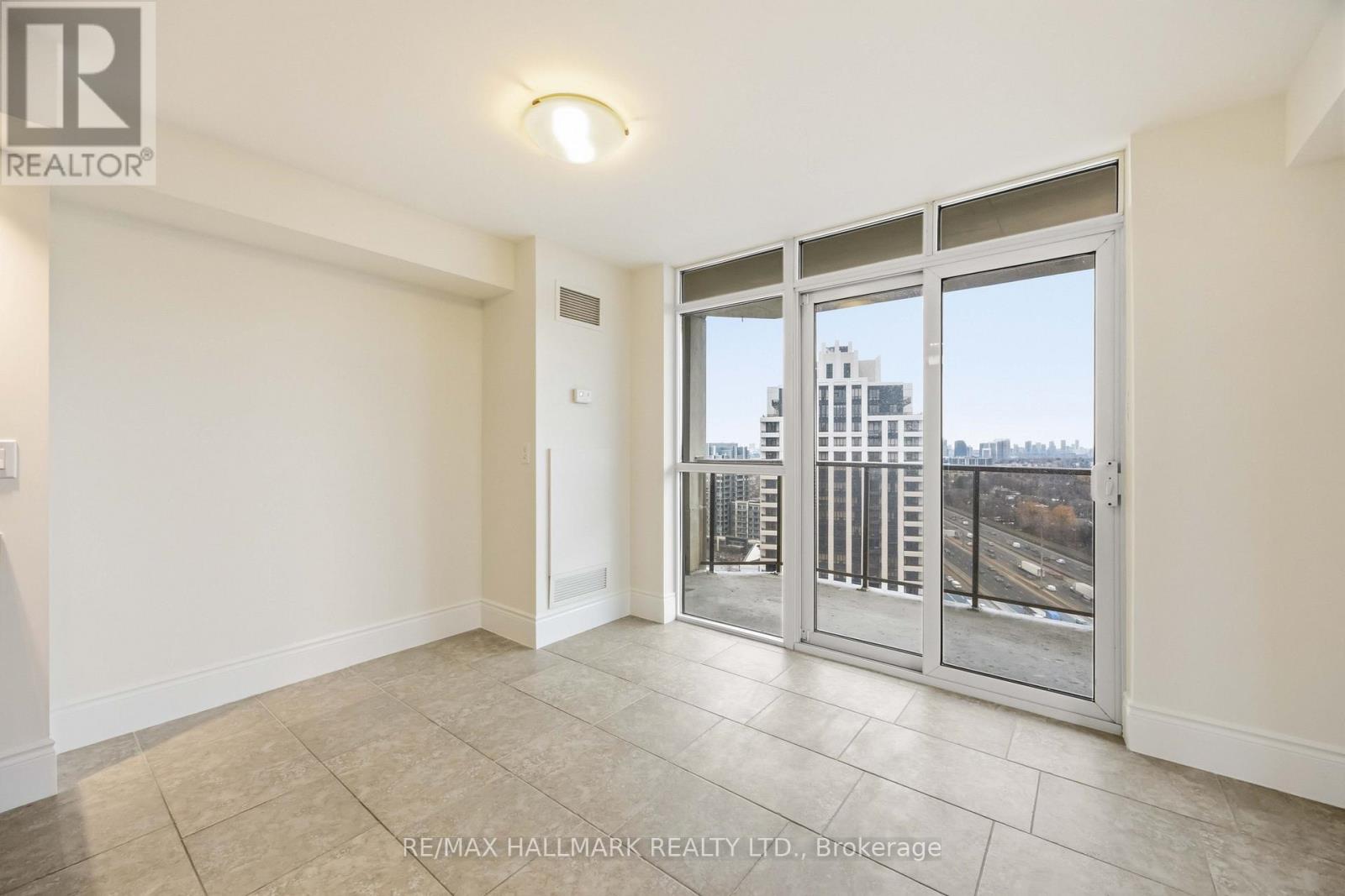 #1821 80 HARRISON GARDEN BOULEVARD - 32