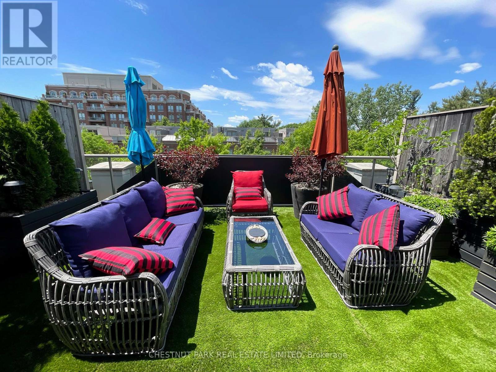#TH20 21 BURKEBROOK PLACE - 27
