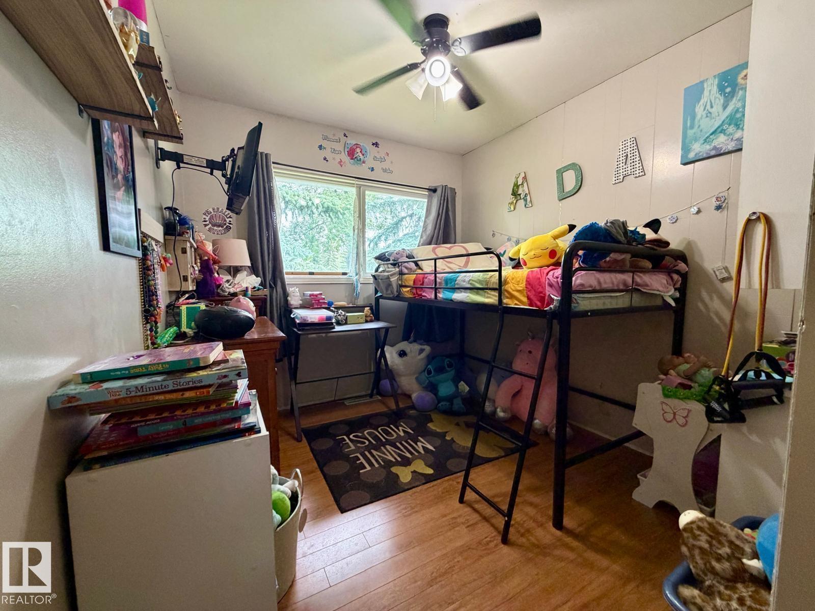5012 48 Street - 17
