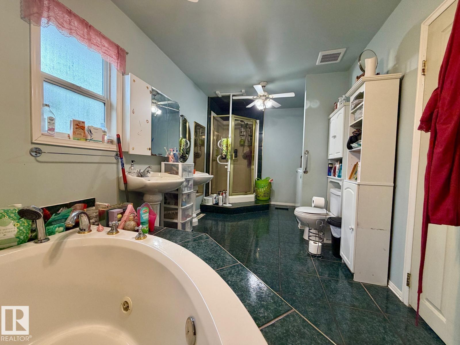 5012 48 Street - 20
