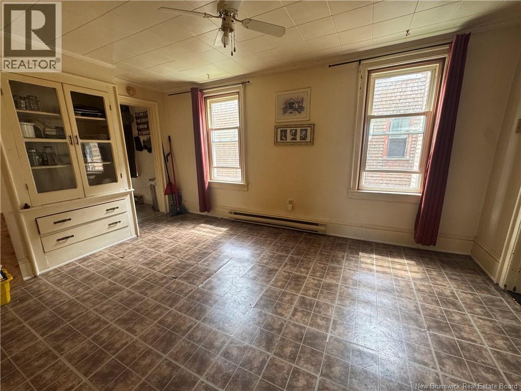 44 Kennedy Street - 13