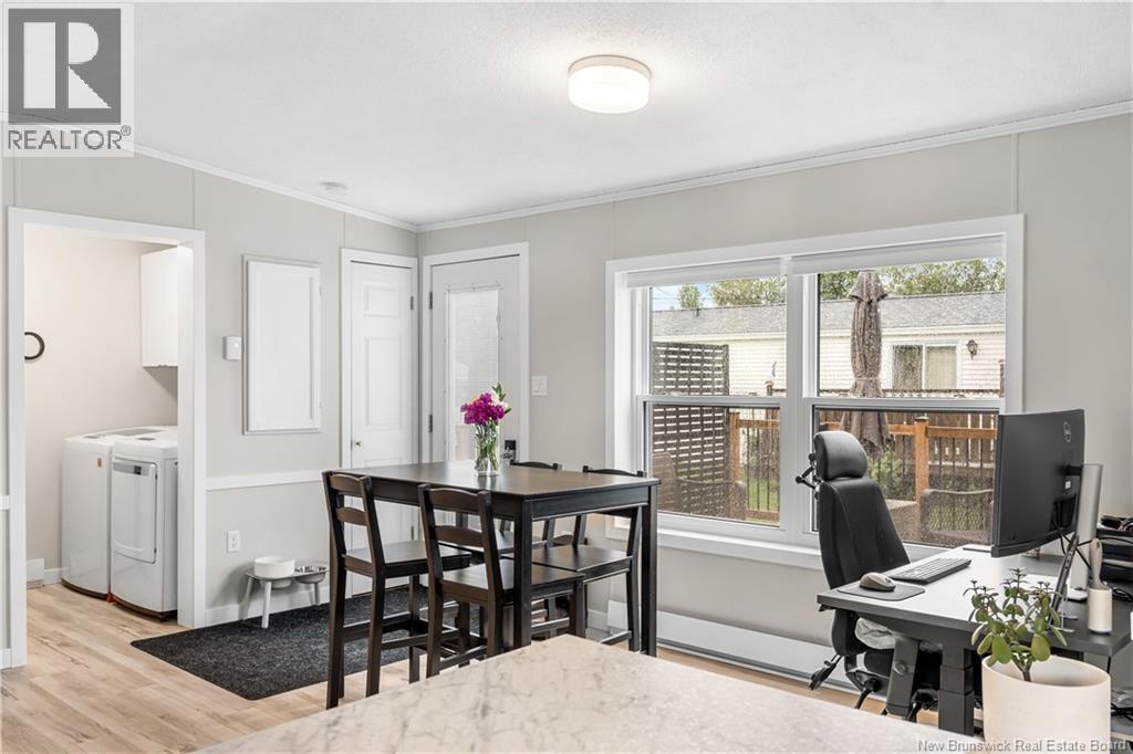 8 Sparrow Street - 10