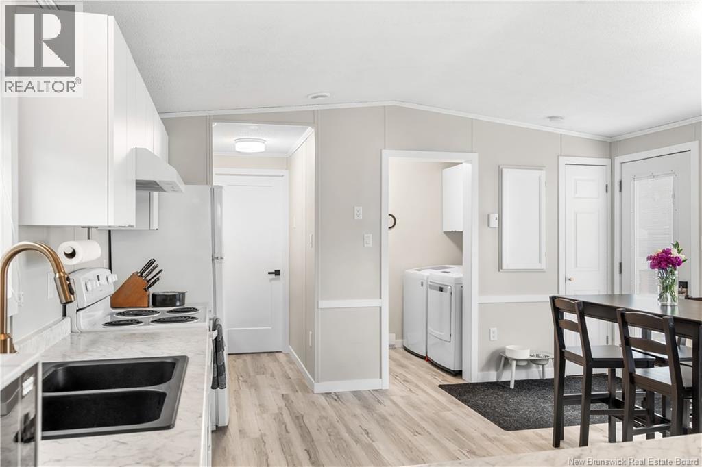 8 Sparrow Street - Image 11