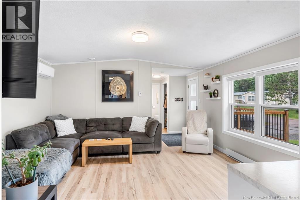 8 Sparrow Street - Image 12