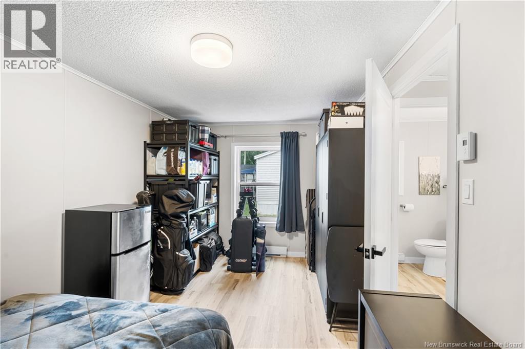 8 Sparrow Street - Image 16