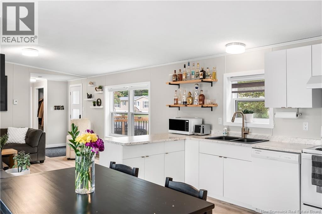 8 Sparrow Street - Image 9