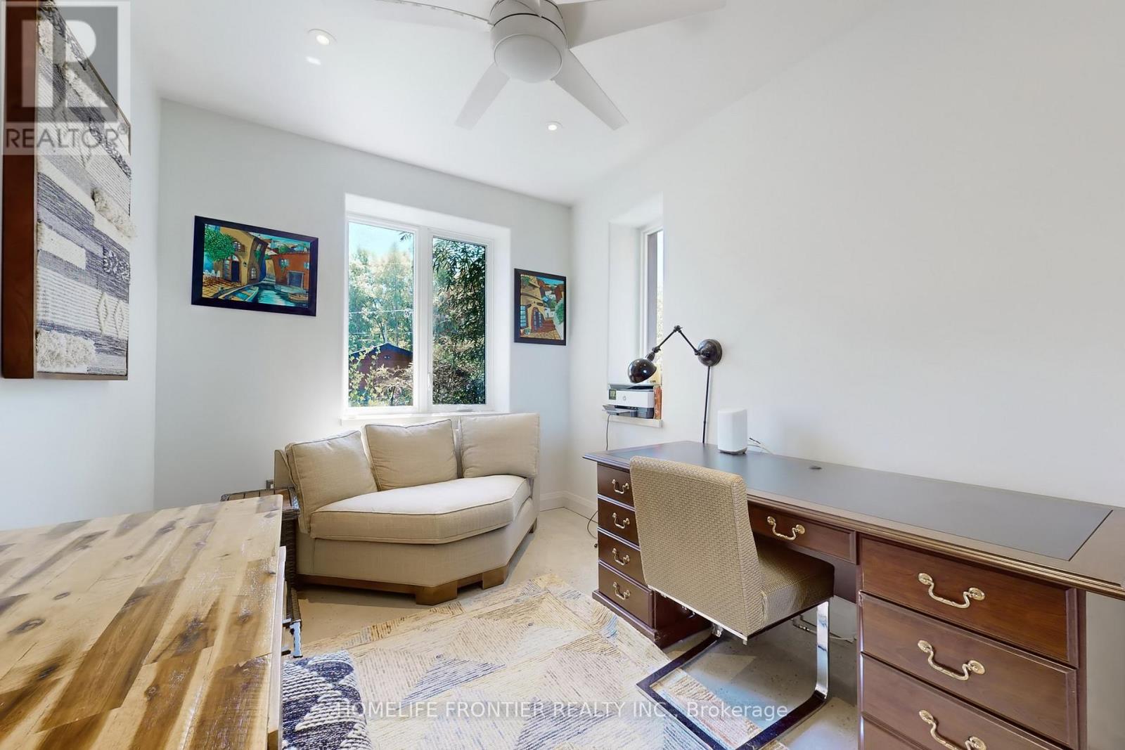 44 IRVING DRIVE - 19