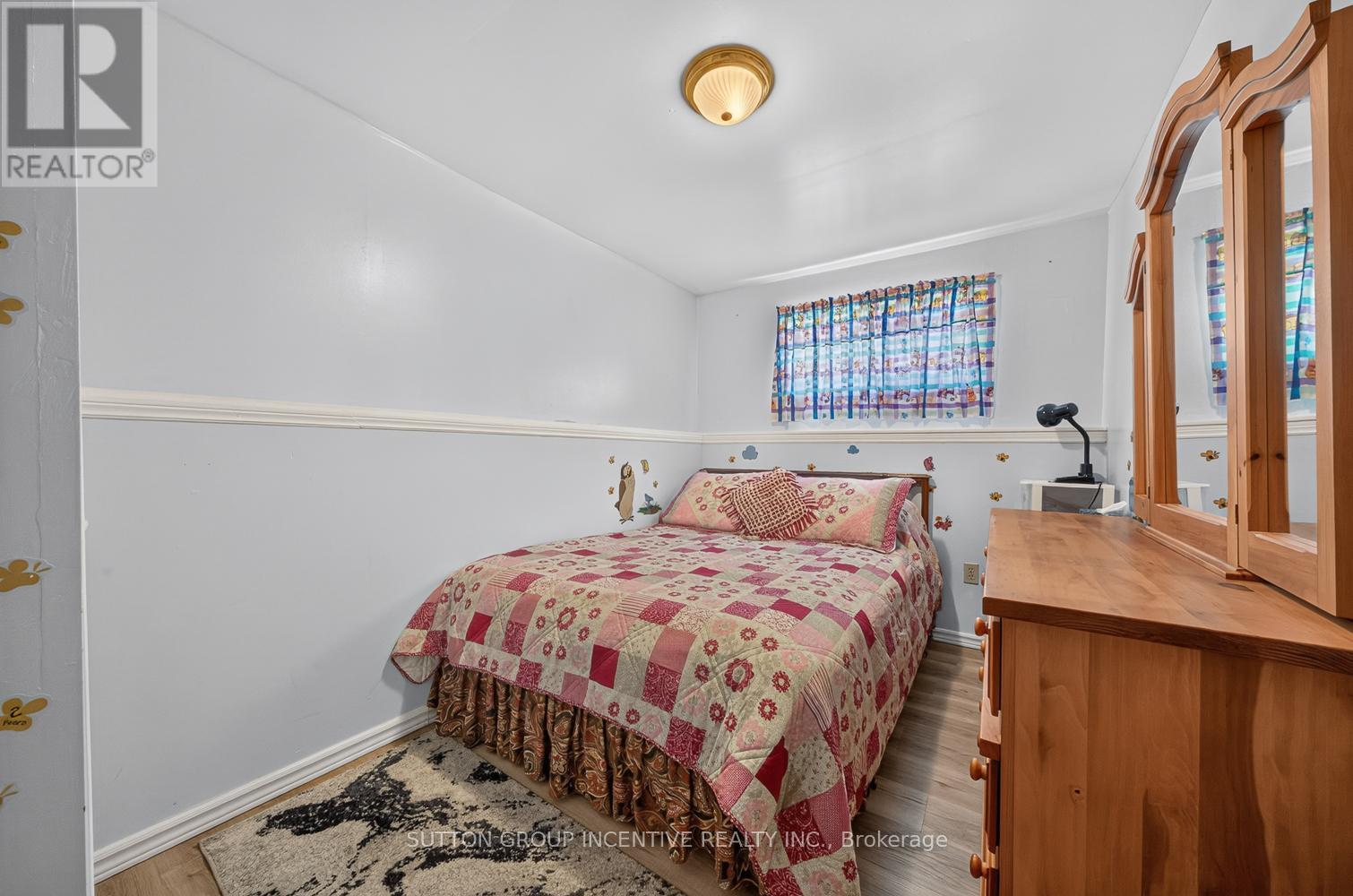 29 KORLEA CRESCENT - 21