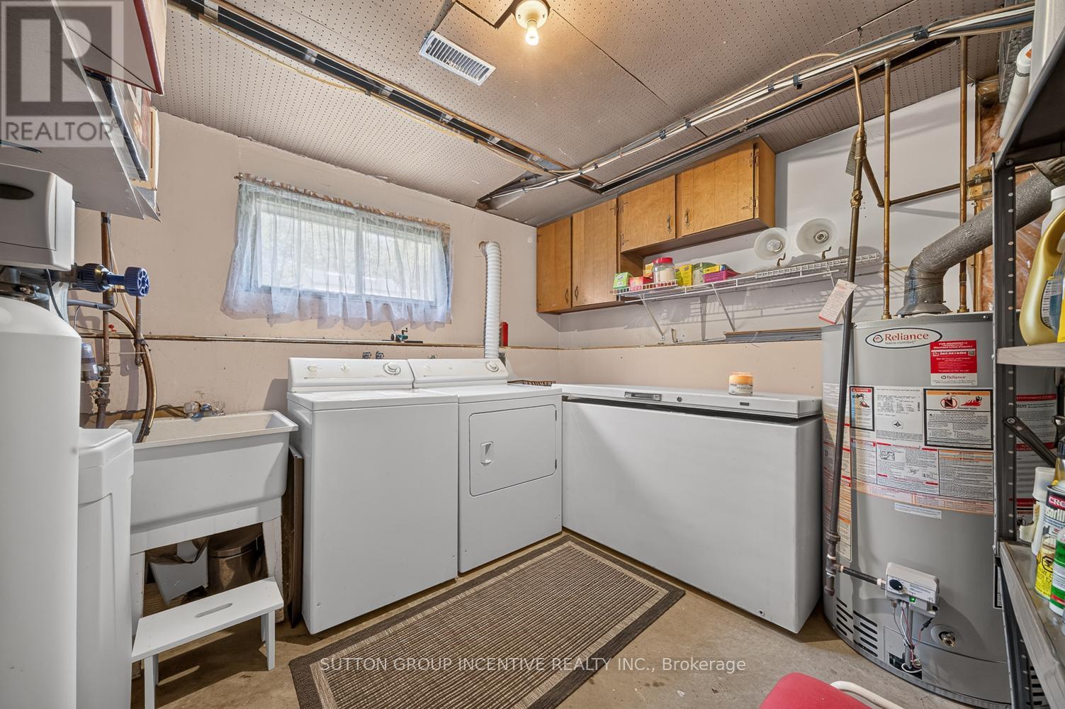 29 KORLEA CRESCENT - 24