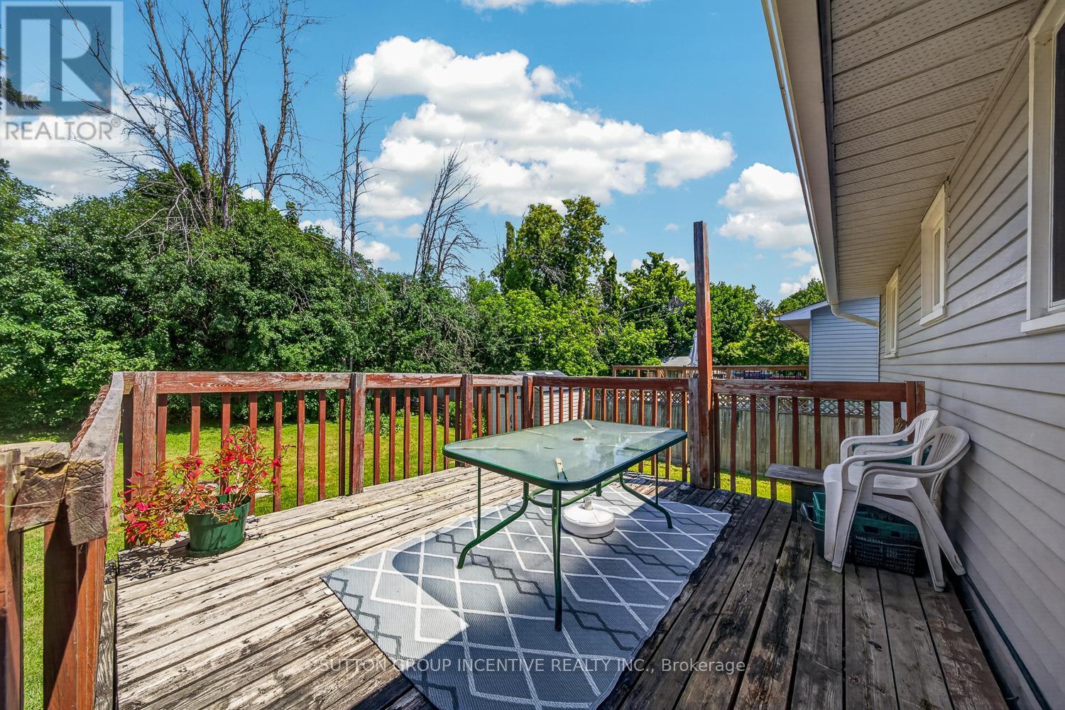 29 KORLEA CRESCENT - 26