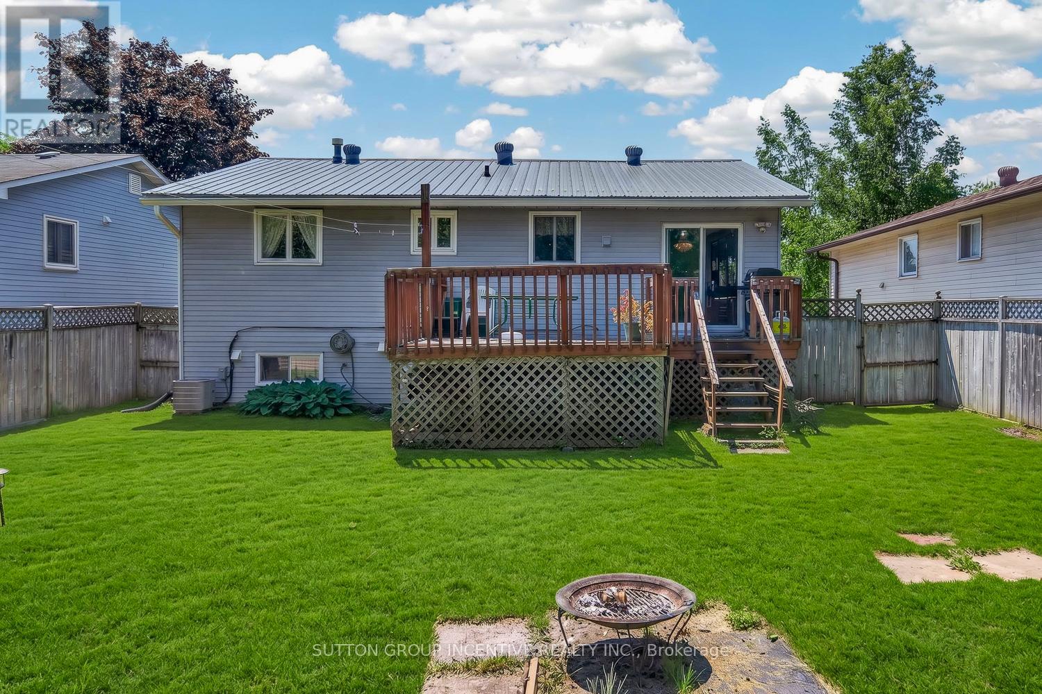 29 KORLEA CRESCENT - 27