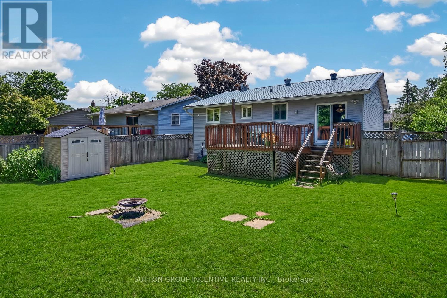 29 KORLEA CRESCENT - 28