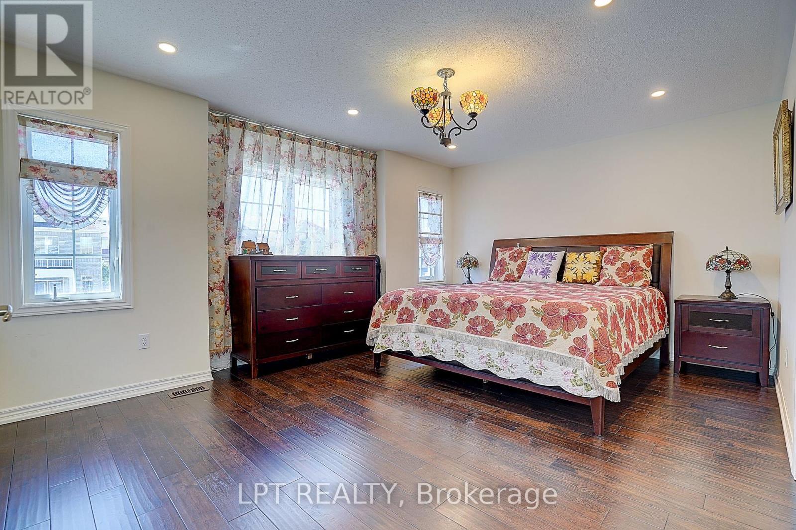1168 MCTAVISH DRIVE - 28