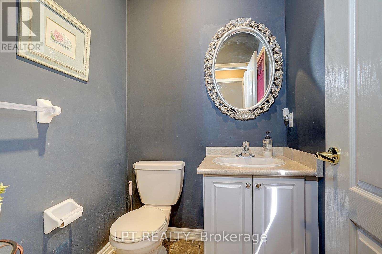 1168 MCTAVISH DRIVE - 29
