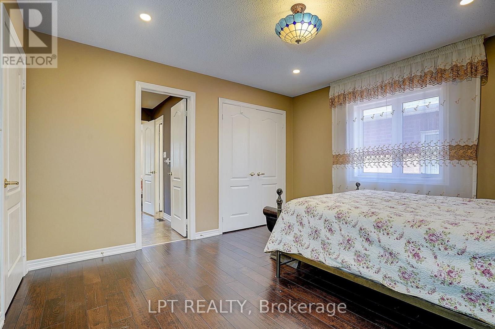 1168 MCTAVISH DRIVE - 25