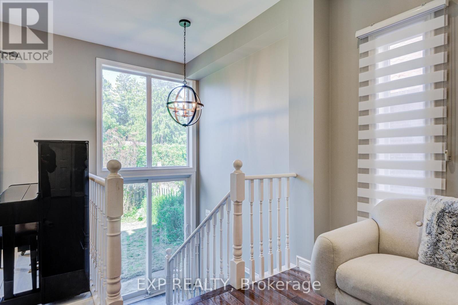 292 SHERIDAN COURT - 18