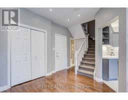 292 Sheridan Court, Newmarket, ON L3Y8P9 Photo 10