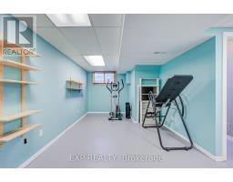 292 Sheridan Court, Newmarket, ON L3Y8P9 Photo 19
