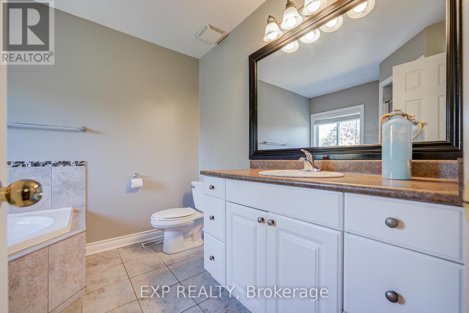 292 SHERIDAN COURT - 12