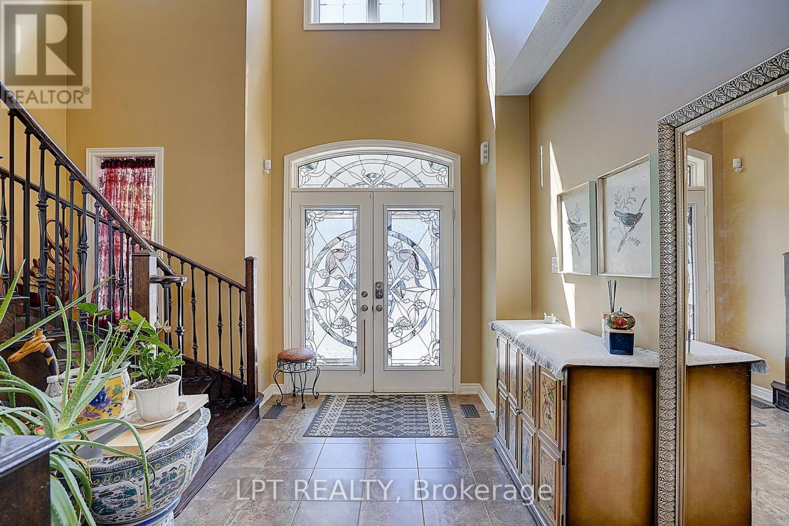 1168 MCTAVISH DRIVE - 3