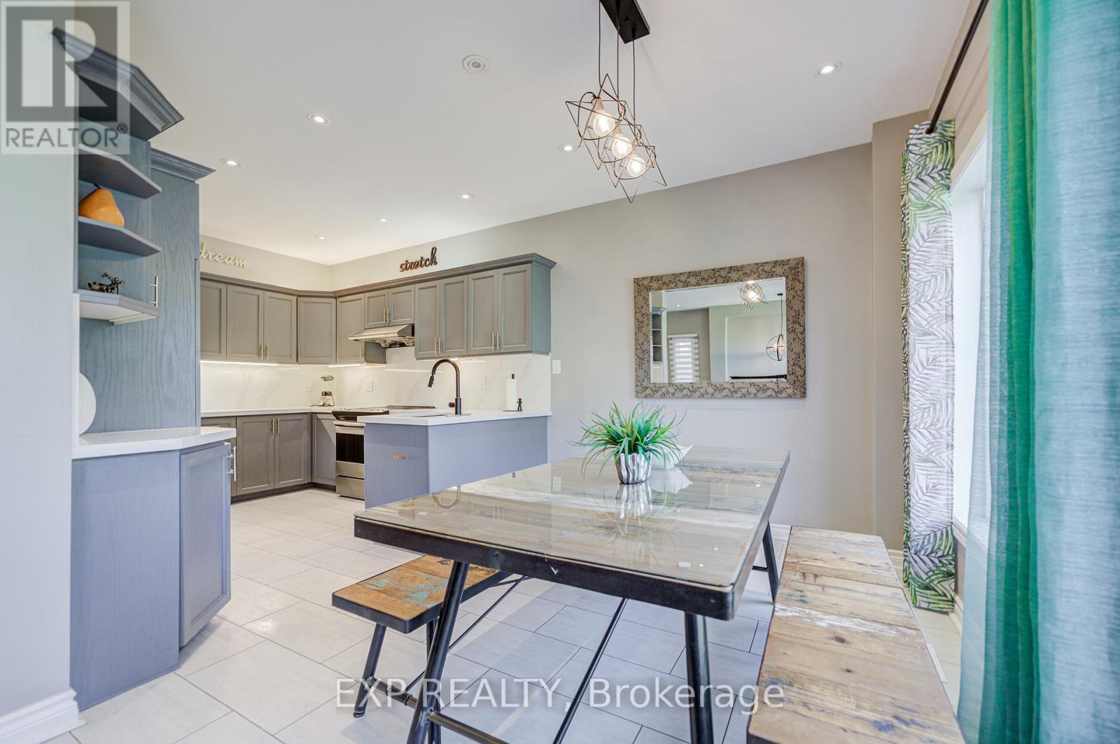 292 SHERIDAN COURT - 7