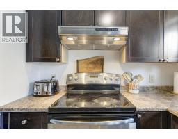 Full bathroom - 12719 Cliffshore Drive, Lake Country, BC V4V2P6 Photo 12