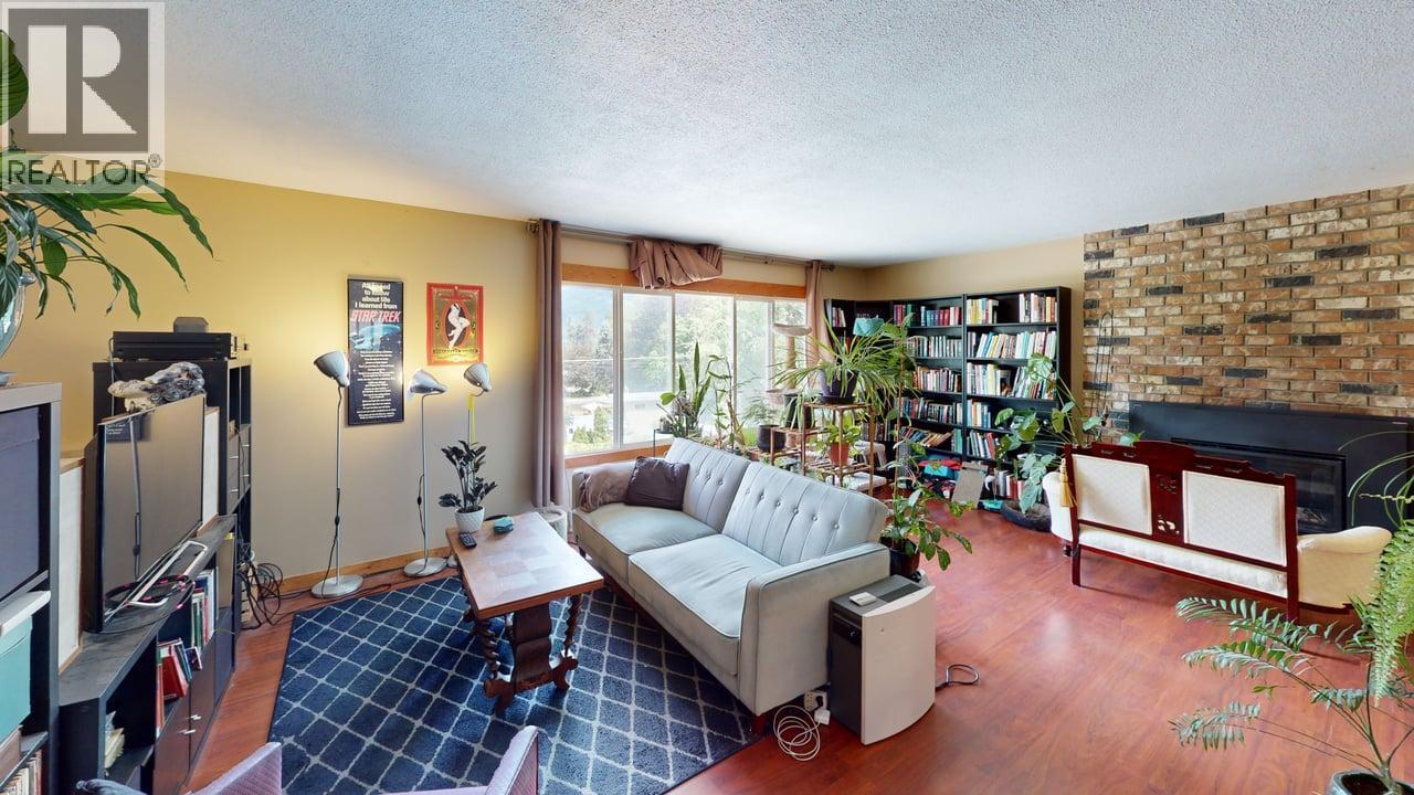 2436 11th Avenue - 6