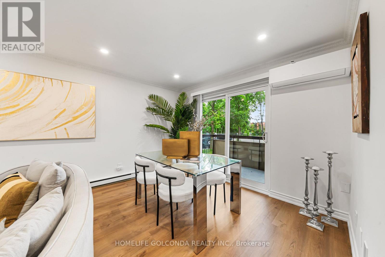 #205 21 ELIZABETH STREET - 30