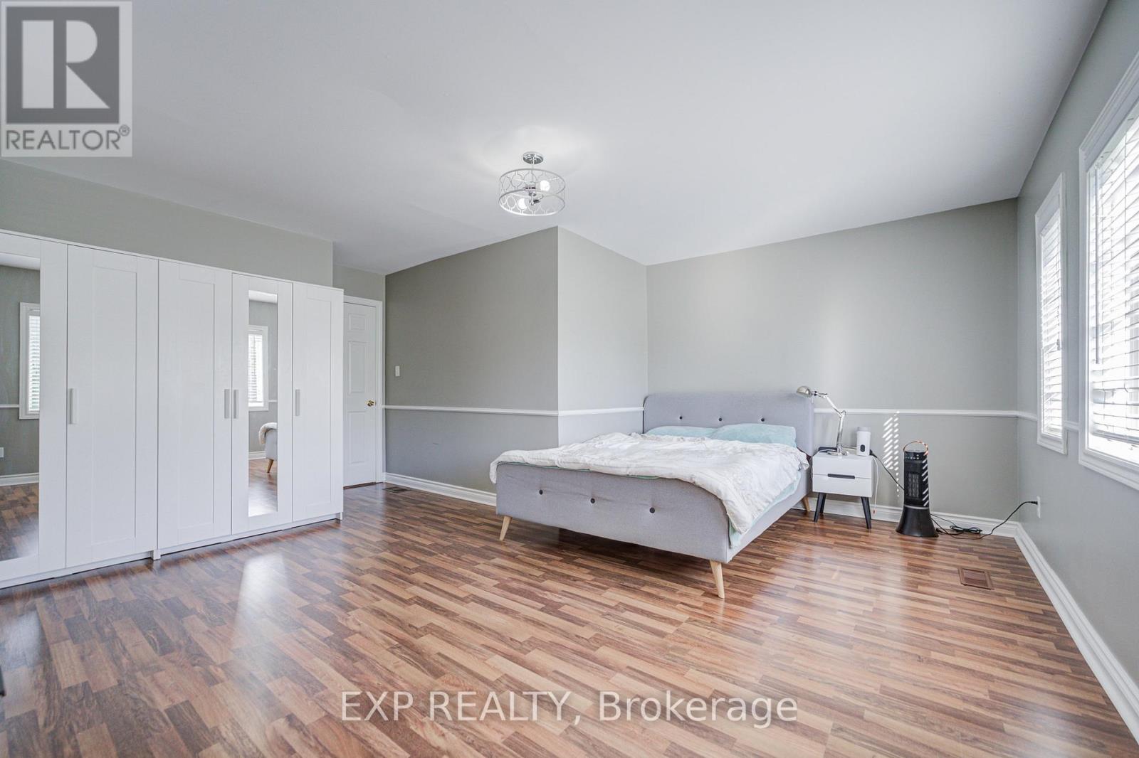292 SHERIDAN COURT - 15