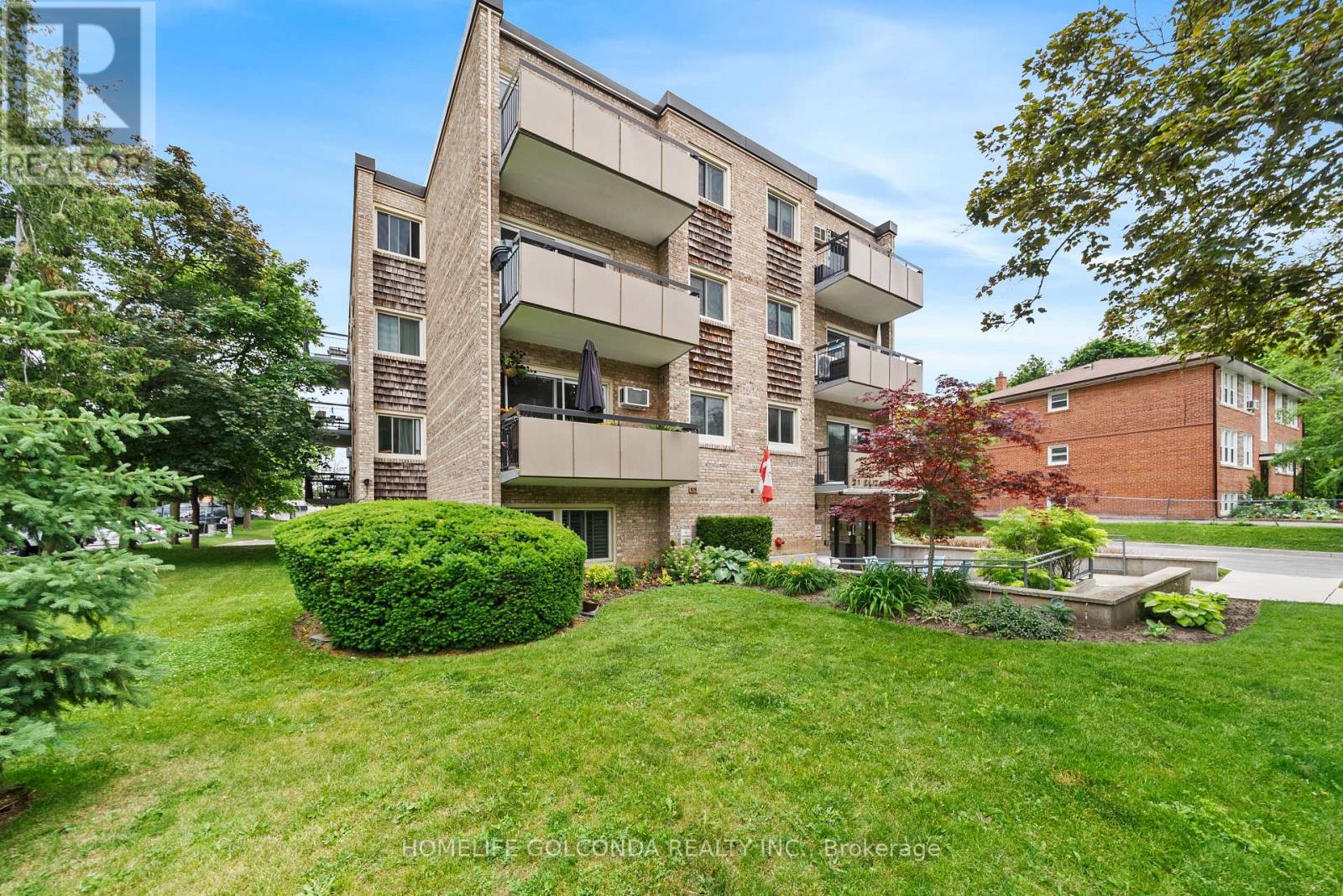 #205 21 ELIZABETH STREET - 24