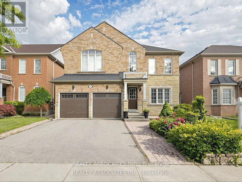 44 SHINING WILLOW CRESCENT - 1