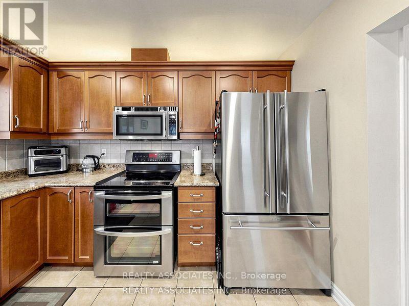 44 SHINING WILLOW CRESCENT - 12