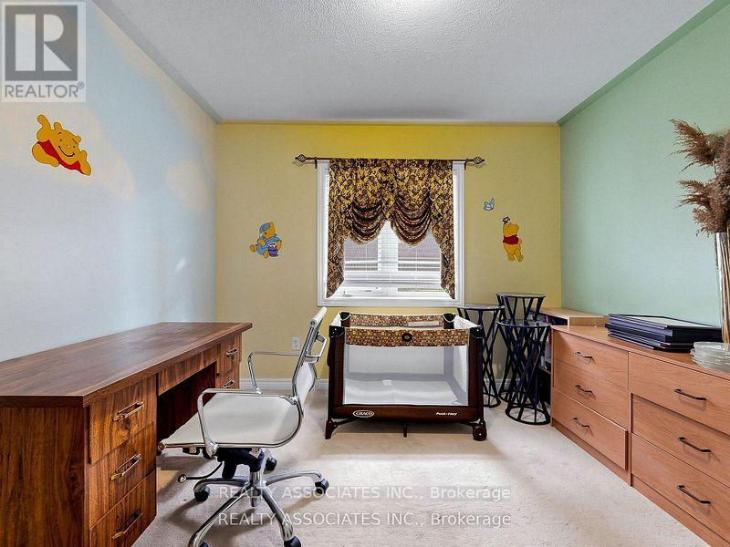44 SHINING WILLOW CRESCENT - 32