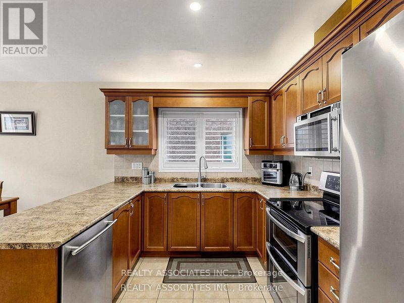 44 SHINING WILLOW CRESCENT - 11