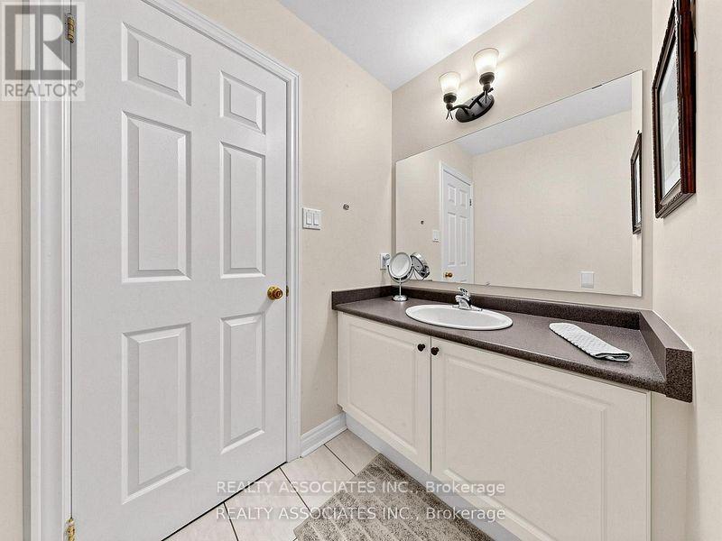 44 SHINING WILLOW CRESCENT - 33