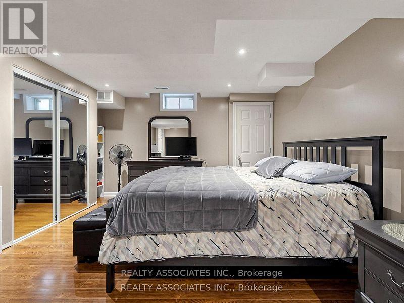 44 SHINING WILLOW CRESCENT - 39