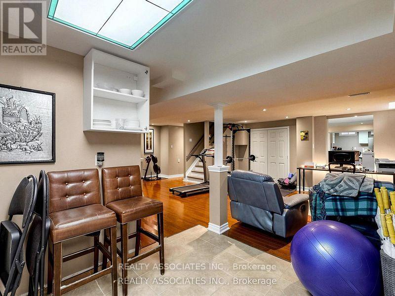 44 SHINING WILLOW CRESCENT - 38