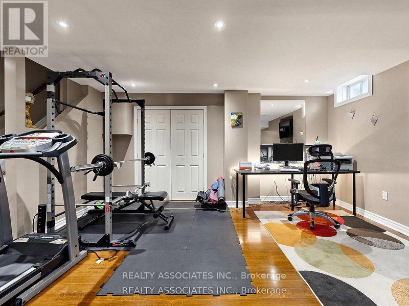 44 SHINING WILLOW CRESCENT - 35