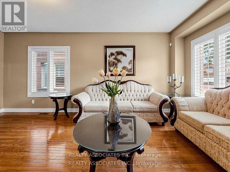 44 SHINING WILLOW CRESCENT - 5